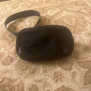 lululemon athletica belt bag